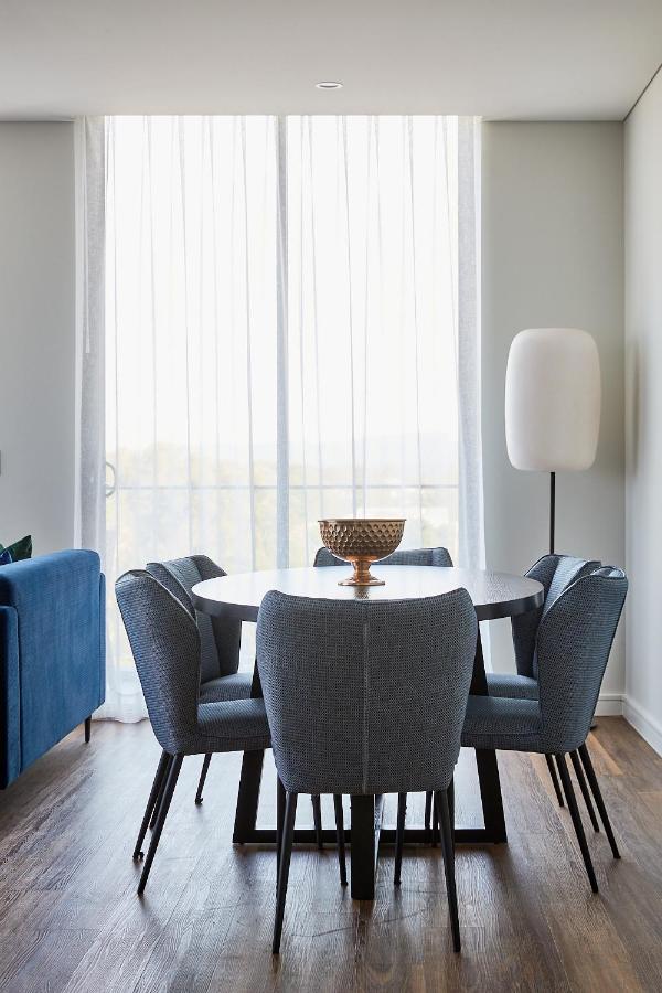 Astina Suites, 彭里斯 外观 照片