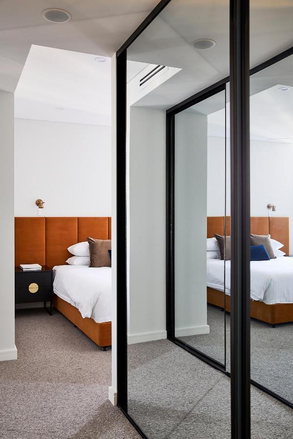 Astina Suites, 彭里斯 外观 照片