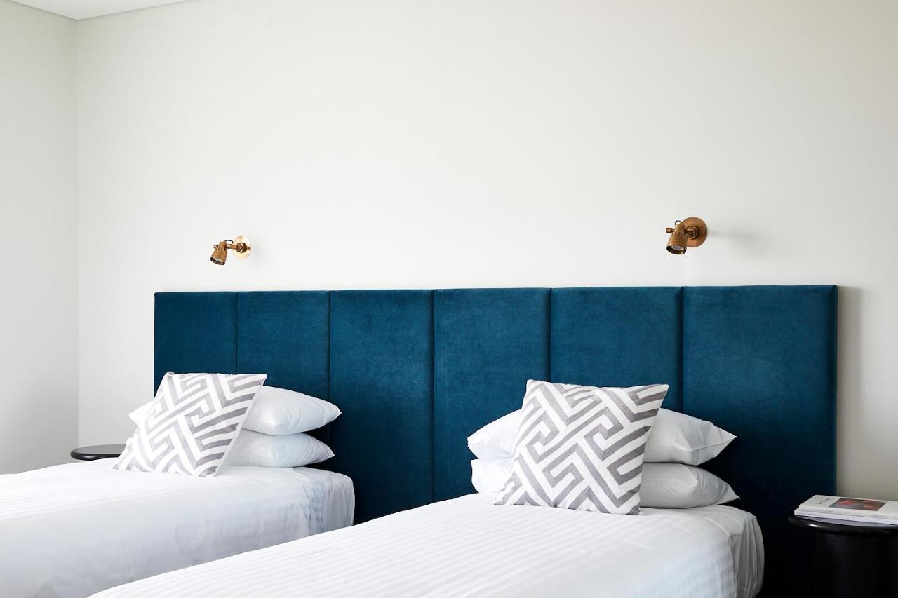 Astina Suites, 彭里斯 外观 照片