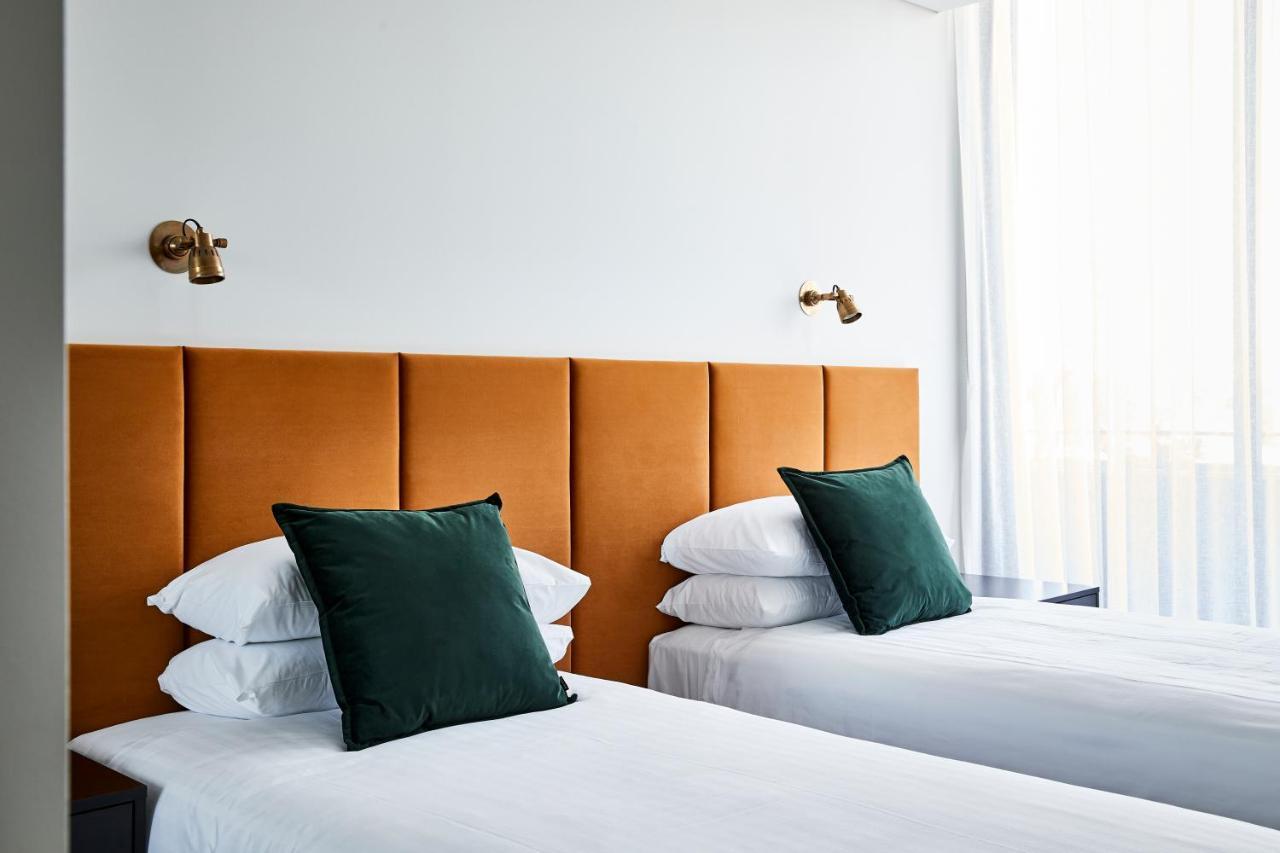 Astina Suites, 彭里斯 外观 照片