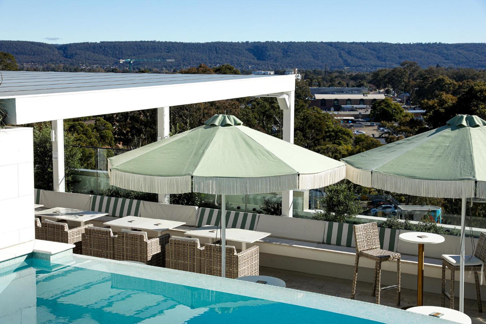 Astina Suites, 彭里斯 外观 照片